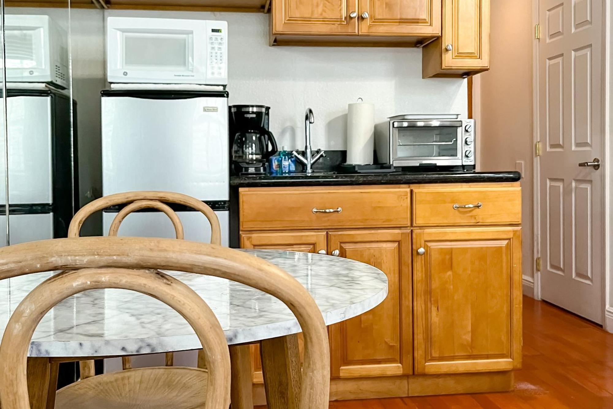 Palm Beach Hotel & Sunrise Cottage Номер фото